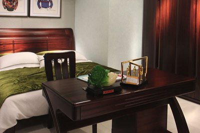 實木家具廠家提醒您，沒有做保養的家具不是好家具