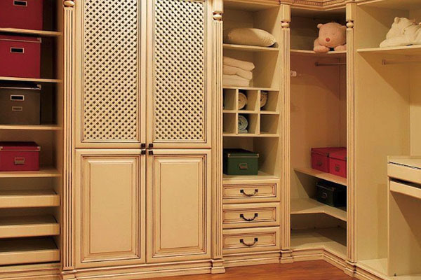 濟(jì)南實(shí)木衣柜