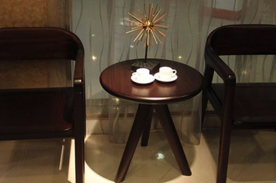 使用者平時究竟該如何保養(yǎng)山東實木家具