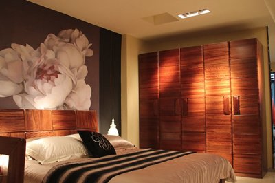 定制實木衣柜過程中要看哪幾點