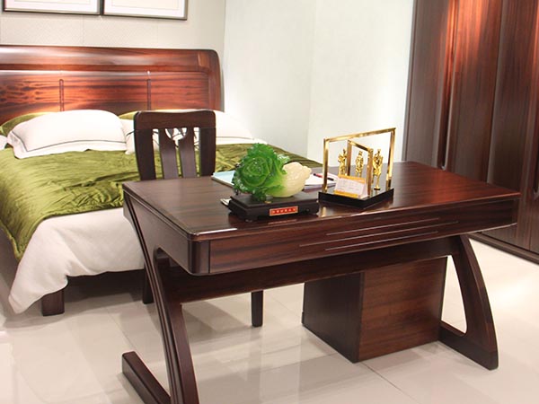 山東實(shí)木家具