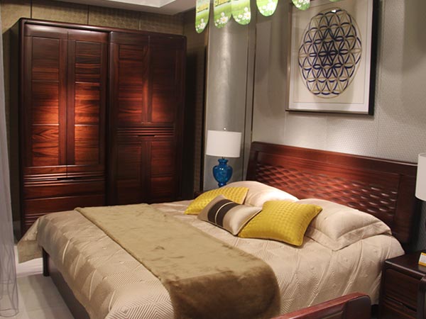 山東實(shí)木家具