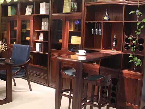 山東實(shí)木家具