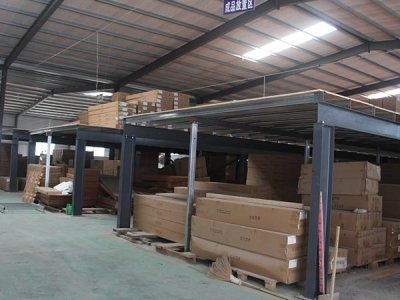 挑選實木家具,不僅僅要看木材